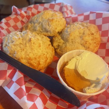Old Pal Bar Texas Tavern - Freshly baked biscuits - American Near Me - Lockhart, Texas Old Pal Bar Texas Tavern - Freshly baked biscuits - American Near Me - Lockhart, Texas