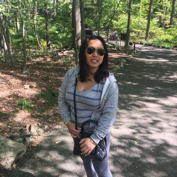 Trailside Museums & Zoo - Me at the zoon - Zoos Near Me - Bear Mountain, New York