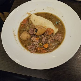 Murty Rabbitts - Lamb stew - Pubs Near Me - Galway, G Murty Rabbitts - Lamb stew - Pubs Near Me - Galway, G
