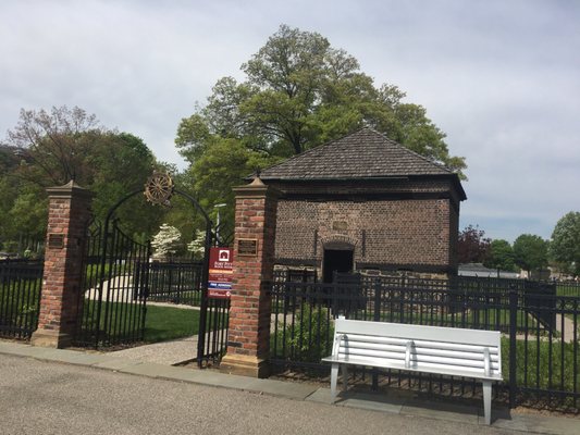 Fort Pitt Block House by null