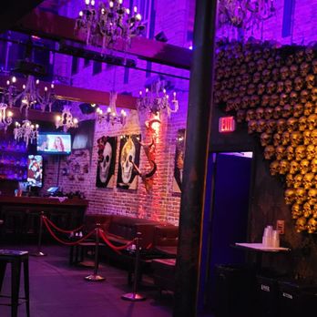 McQueens Social Lounge