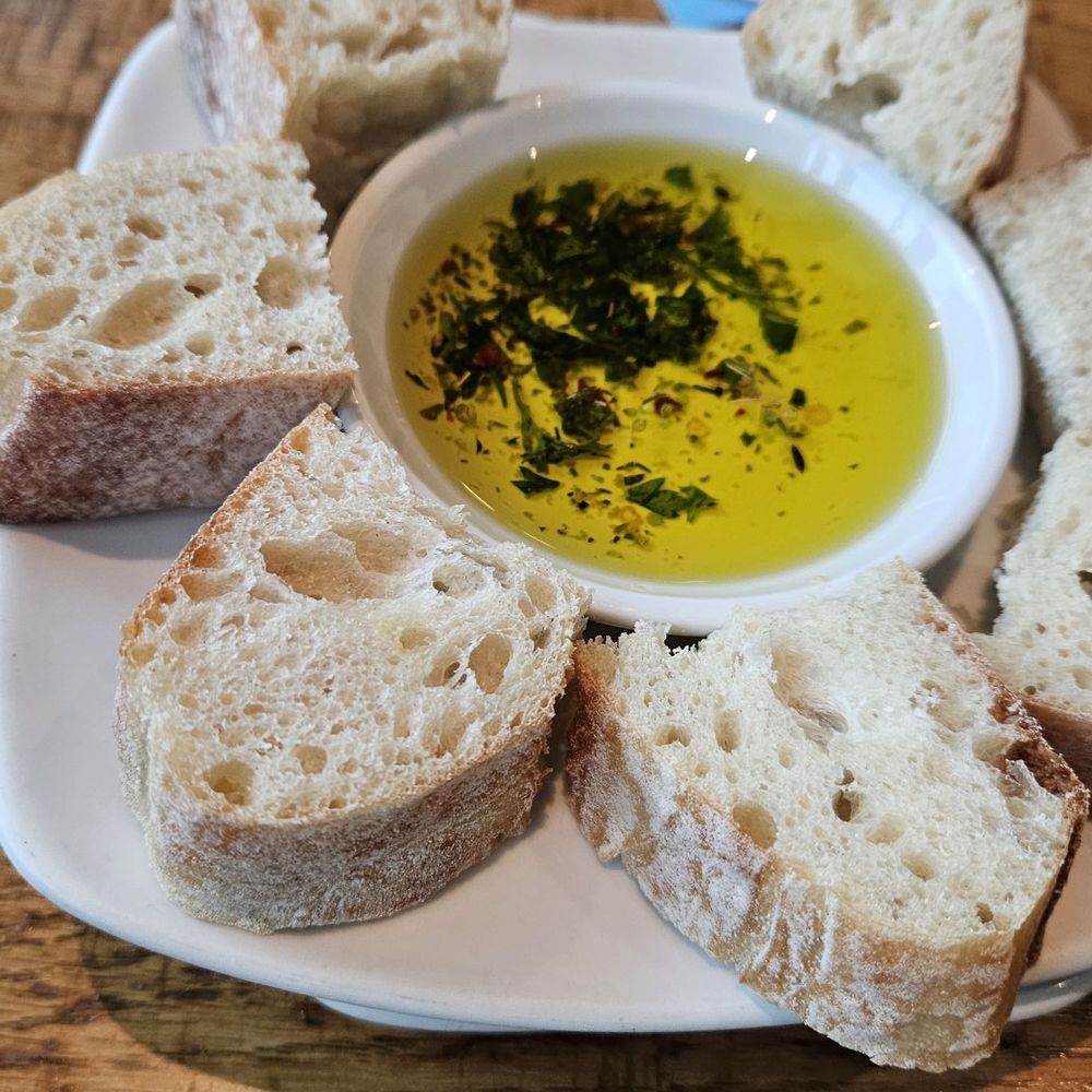 California Pizza Kitchen - Comp bread and oil - Pizza Near Me - Honolulu, Hawaii California Pizza Kitchen - Comp bread and oil - Pizza Near Me - Honolulu, Hawaii