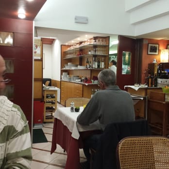 Moro - The dining room, small that it is! - Venetian Near Me - Venezia, VE