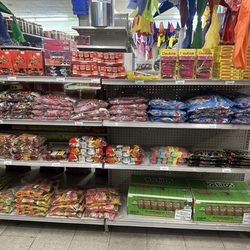 Candy4Less - Candy