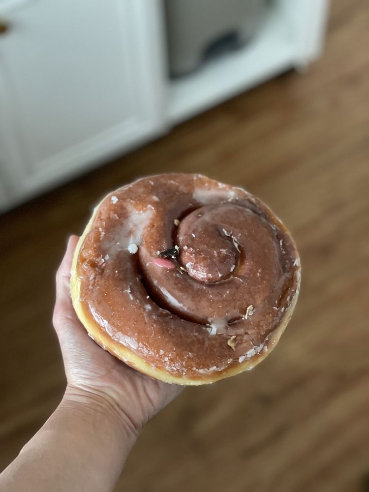 SCOTT’S DONUTS BAGELS & DELI Updated September 2024 66 Photos & 150