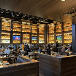 Malone's - Bourbon Bar