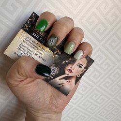 Shine Nail Bar - Green power!