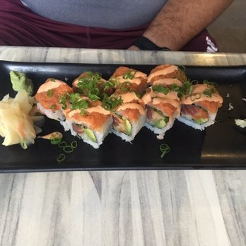 Raku - Deluxe spicy tuna - Sushi Bars Near Me - Washington, DC, District of Columbia Raku - Deluxe spicy tuna - Sushi Bars Near Me - Washington, DC, District of Columbia