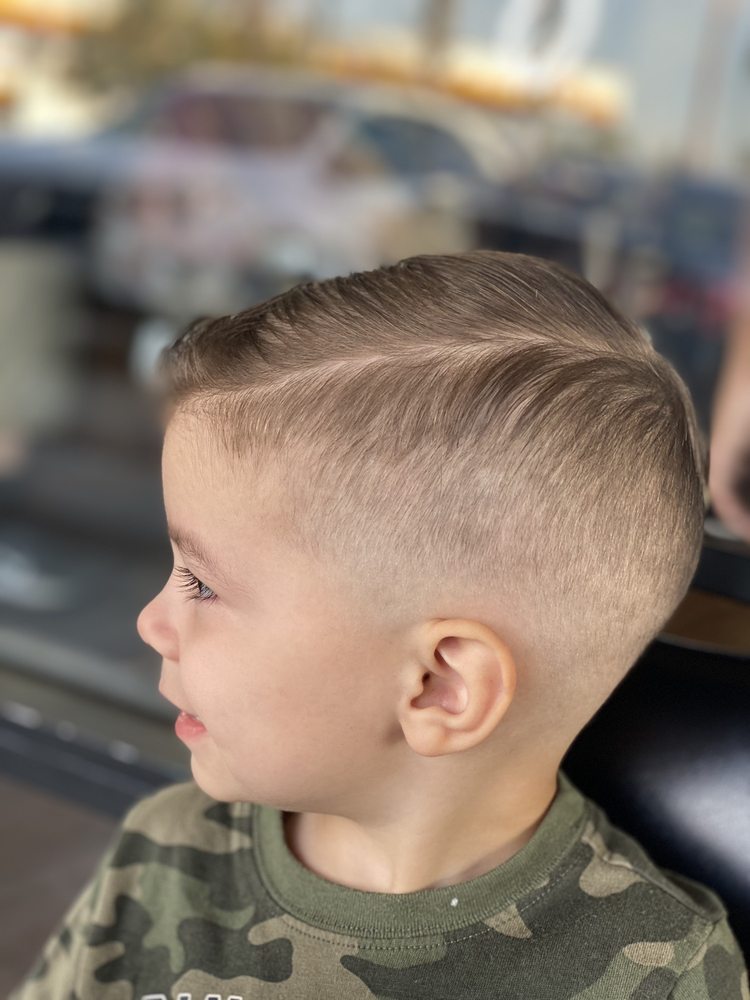 Menifee Barbershop & shaving parlor