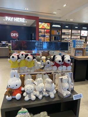 DFS Los Angeles International Airport by null