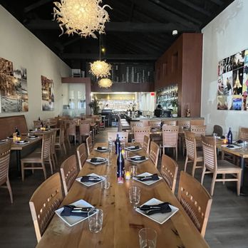 Rangoon Ruby - Dining room - Asian Fusion Near Me - Palo Alto, California
