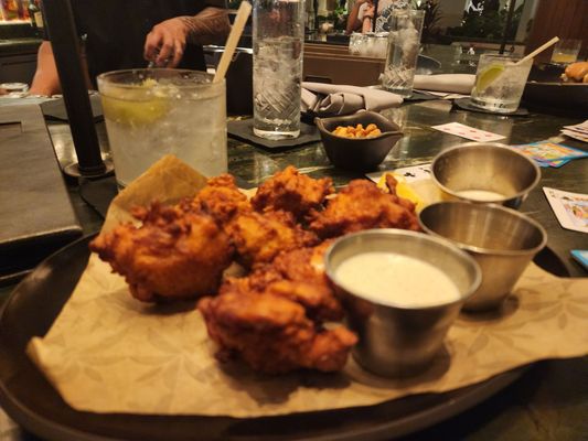 Botero Lounge by null