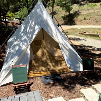 AutoCamp Yosemite - The kids luxury tent. Two twin beds & bedding inside. - Hotels Near Me - Midpines, California AutoCamp Yosemite - The kids luxury tent. Two twin beds & bedding inside. - Hotels Near Me - Midpines, California