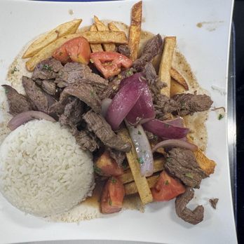 Machu-Picchu Peruvian Restaurant - Lomo Saltado - Peruvian Near Me - Van Nuys, California Machu-Picchu Peruvian Restaurant - Lomo Saltado - Peruvian Near Me - Van Nuys, California