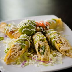 La Vida Cantina