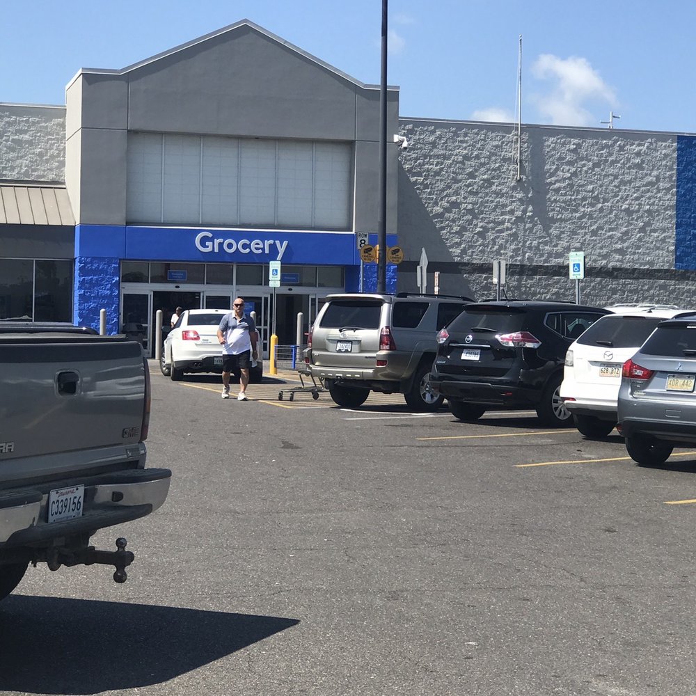 Walmart Supercenter - cars parked in a parking lot - Department Stores Near Me - Marksville, Louisiana Walmart Supercenter - cars parked in a parking lot - Department Stores Near Me - Marksville, Louisiana