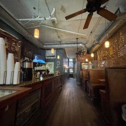 Walker's Pub - Inside seating area