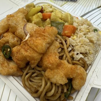 Habibiz - 2 Items Box half chowmein and fried rice, chicken curry and fried fish - Halal Near Me - San Jose, California Habibiz - 2 Items Box half chowmein and fried rice, chicken curry and fried fish - Halal Near Me - San Jose, California