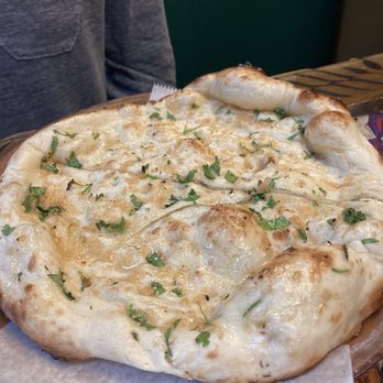 Clay Handi - Garlic Naan - Halal Near Me - Buffalo, New York