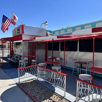 Cross Country Diner - the outside of the restaurant - Food Trucks Near Me - Hurricane, Utah Cross Country Diner - the outside of the restaurant - Food Trucks Near Me - Hurricane, Utah