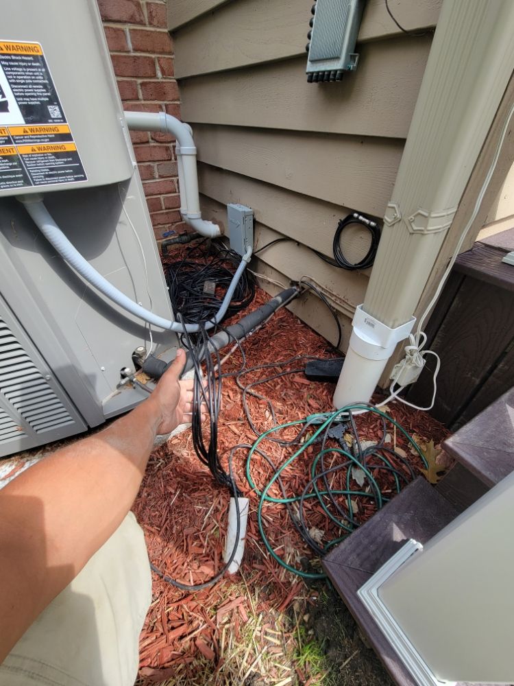 Slide of R4 Home Improvement