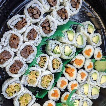 Lawrence Fish Market - Vegetarian - Sushi Bars Near Me - Chicago, Illinois