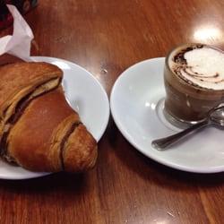 Marocchino di soia e brioche al cioccolato