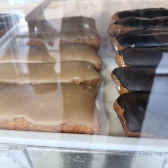 Randy's Donuts - Donuts Near Me - Chula Vista, California