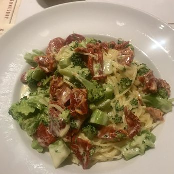 Gino's Pizza - Pasta Gino - Pizza Near Me - Williston Park, New York