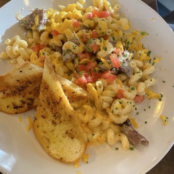 Penrose Taphouse & Eatery - Steak macaroni and cheese - Breweries Near Me - Fort Collins, Colorado Penrose Taphouse & Eatery - Steak macaroni and cheese - Breweries Near Me - Fort Collins, Colorado