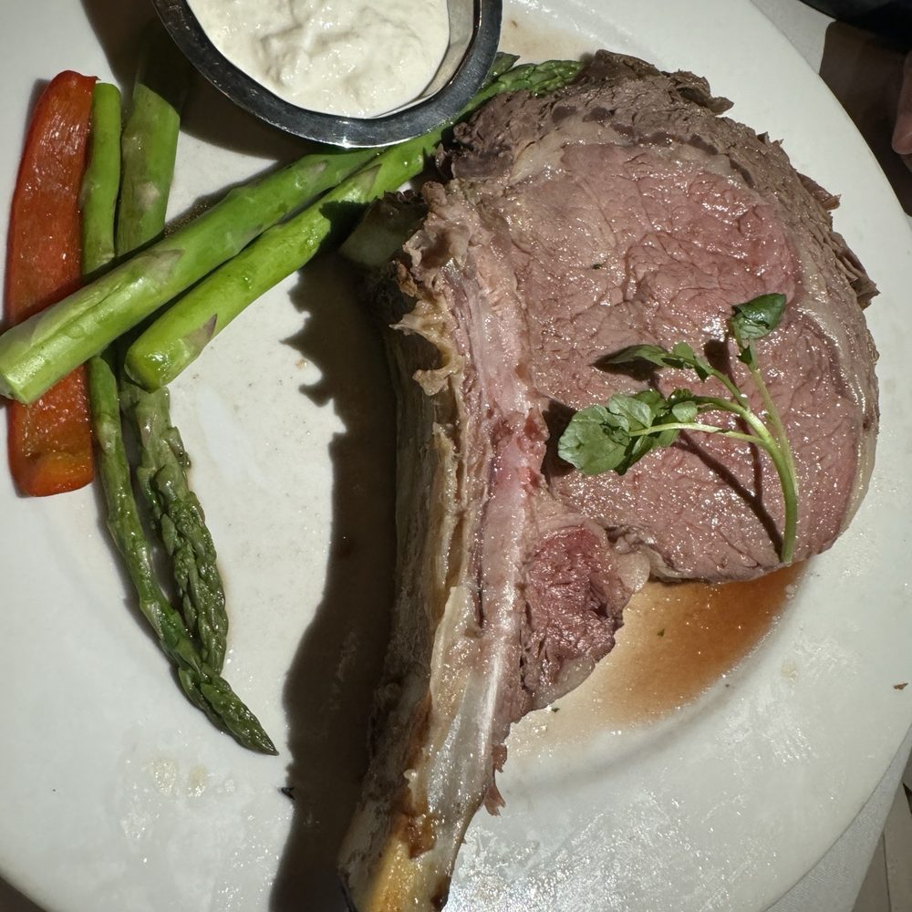 Dal Rae Restaurant - 10oz Prime Rib - Steakhouses Near Me - Pico Rivera, California Dal Rae Restaurant - 10oz Prime Rib - Steakhouses Near Me - Pico Rivera, California