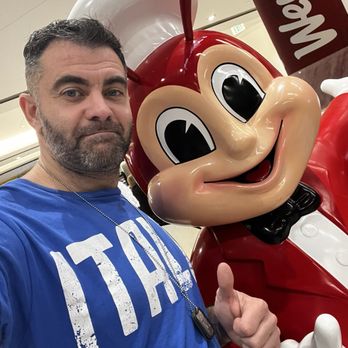 Jollibee - Fast Food Near Me - East Rutherford, New Jersey