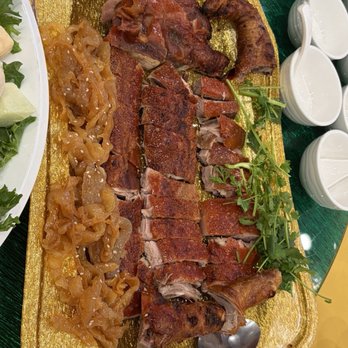 888 Seafood Restaurant - Crispy suckling pig - Dim Sum Near Me - Rosemead, California