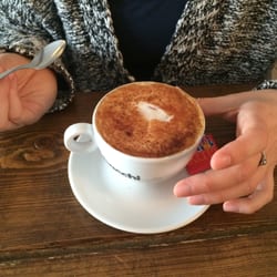 De Ontdekking - This is a café brulee. Yes: a cappuccino with a caramelized top! Crazy (good).