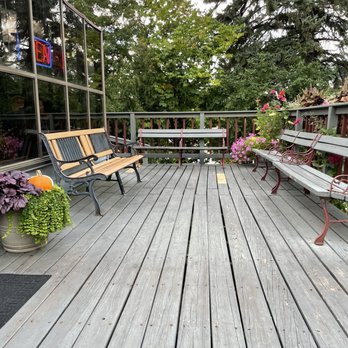 Adele's Frozen Custard - Ice Cream & Frozen Yogurt Near Me - Excelsior, Minnesota