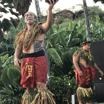 Chief's Luau - Coconut demo - Performing Arts Near Me - Kapolei, Hawaii Chief's Luau - Coconut demo - Performing Arts Near Me - Kapolei, Hawaii