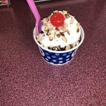 Baskin Robins - an ice cream sundae with a cherry on top - Ice Cream & Frozen Yogurt Near Me - Chattanooga, Tennessee Baskin Robins - an ice cream sundae with a cherry on top - Ice Cream & Frozen Yogurt Near Me - Chattanooga, Tennessee