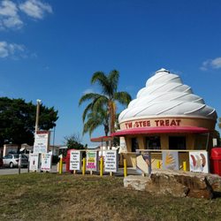 Twistee Treat - Gorgeous November days require an ice cream treat