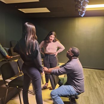 An Acting Studio - Students in main studio. - Drama Schools Near Me - Los Angeles, California
