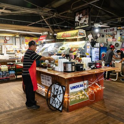 KD's Bar-B-Q by null