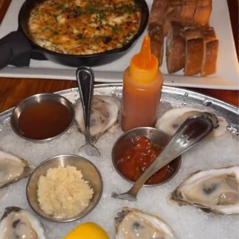 Grey Lady - Oysters & Crab & Artichoke dip - Seafood Near Me - New York, New York Grey Lady - Oysters & Crab & Artichoke dip - Seafood Near Me - New York, New York