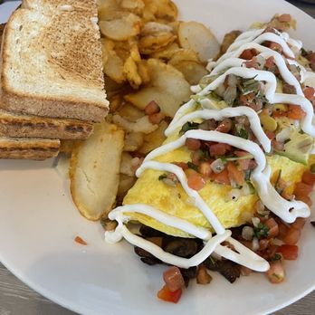 Broken Yolk Cafe - The Mom Omelet $16.50 - Breakfast & Brunch Near Me - Chandler, Arizona
