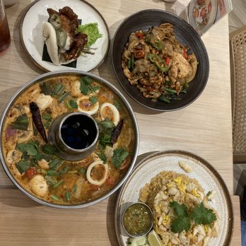 When In Bangkok - Pad Kee Mao, crab fried rice - Thai Near Me - Flushing, New York When In Bangkok - Pad Kee Mao, crab fried rice - Thai Near Me - Flushing, New York