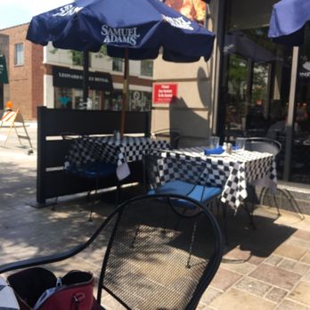 Pazzi Di Pizza - Patio - Pizza Near Me - Elmhurst, Illinois Pazzi Di Pizza - Patio - Pizza Near Me - Elmhurst, Illinois