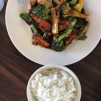 Wonton Garden - Vegetable delight lunch special $6.95 - Chinese Near Me - Hallandale, Florida Wonton Garden - Vegetable delight lunch special $6.95 - Chinese Near Me - Hallandale, Florida