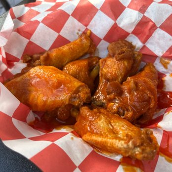 Red Star Live - Wings - Sports Bars Near Me - Tampa, Florida Red Star Live - Wings - Sports Bars Near Me - Tampa, Florida