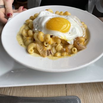 The Chasseur - Breakfast Mac and cheese - New American Near Me - Baltimore, Maryland The Chasseur - Breakfast Mac and cheese - New American Near Me - Baltimore, Maryland