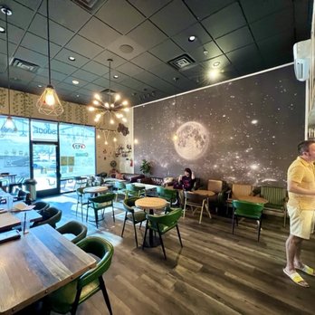 La Luna Tea and Dessert Bar - Desserts Near Me - Las Vegas, Nevada
