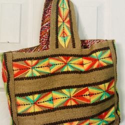Time Warp Boutique - Vintage hands embroidered burlap purse