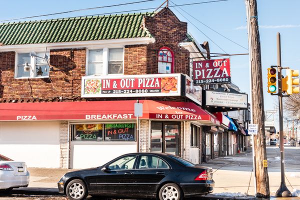 In & Out Pizza by null